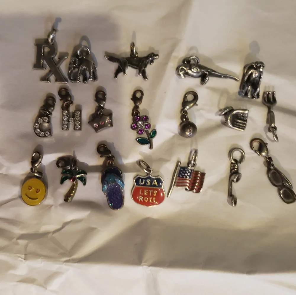 2/$9 Silver Red White Blue Waving American Flag Charm For Charm Bracelet - Picture 3 of 3